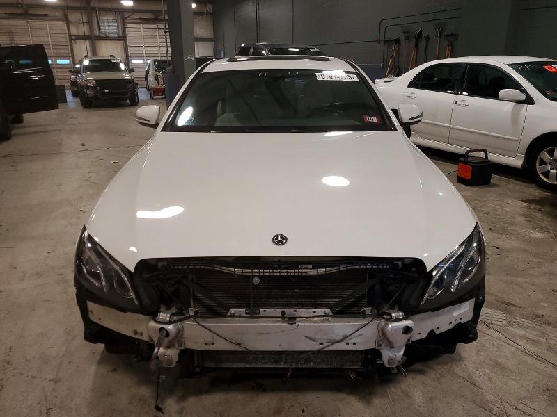 Photo 5 from auction – 2017 MERCEDES-BENZ E 300 4MAT with VIN WDDZF4KB3HA243678