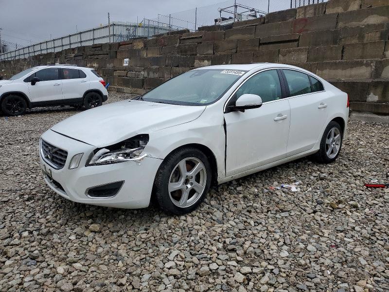 VOLVO S60 T5 2012 with VIN YV1622FS6C2132403 - Photo from auction