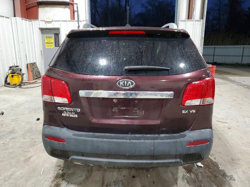 Photo 6 from auction – 2011 KIA SORENTO EX with VIN 5XYKUDA27BG056079