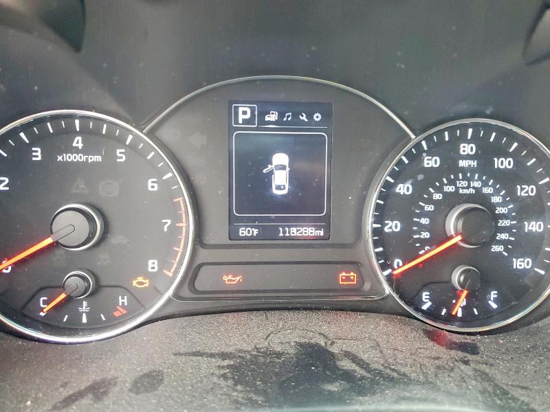 Photo 9 from auction – 2018 KIA FORTE LX with VIN 3KPFL4A76JE274204