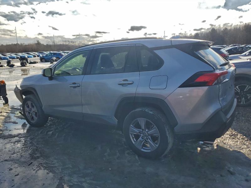Photo 2 from auction – 2024 TOYOTA RAV4 XLE with VIN JTMRWRFV3RD274683