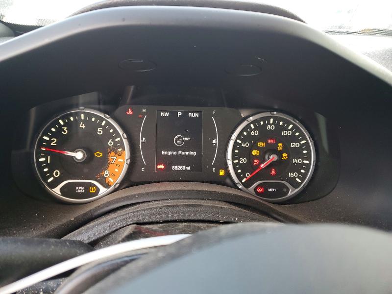 Photo 9 from auction – 2018 JEEP RENEGADE with VIN ZACCJBBB4JPH07599
