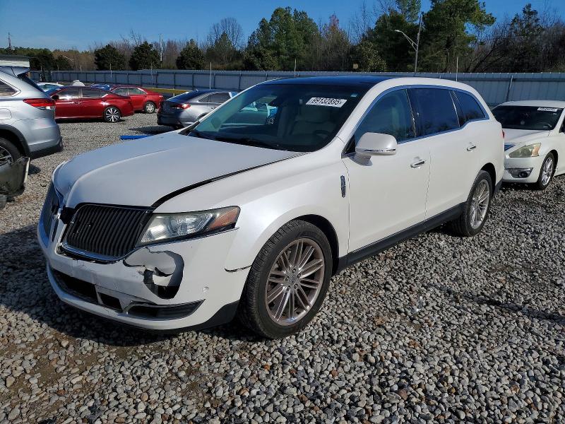 LINCOLN MKT 2014 with VIN 2LMHJ5AT1EBL50099 - Photo from auction
