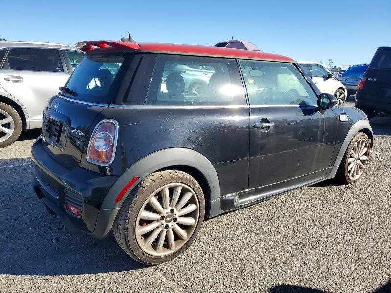 Photo 3 from auction – 2011 MINI COOPER JOH with VIN WMWSV9C55BT199602