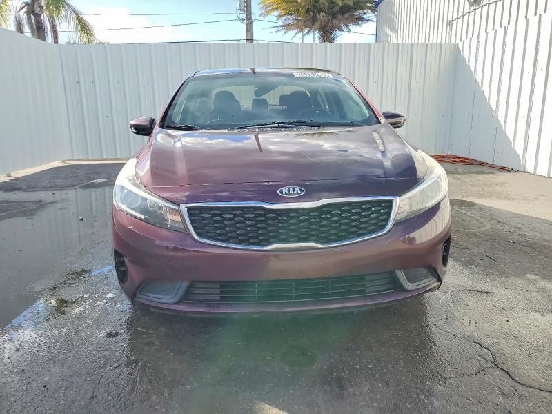Photo 5 from auction – 2018 KIA FORTE LX with VIN 3KPFL4A72JE243404