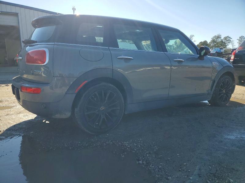 Photo 3 from auction – 2017 MINI COOPER CLU with VIN WMWLN5C36H2E33890