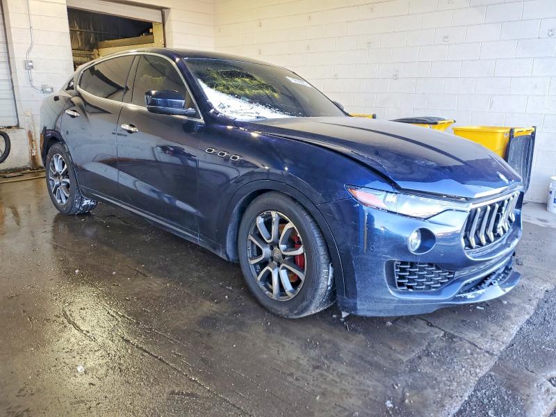 Photo 4 from auction – 2019 MASERATI LEVANTE with VIN ZN661XUA2KX323641