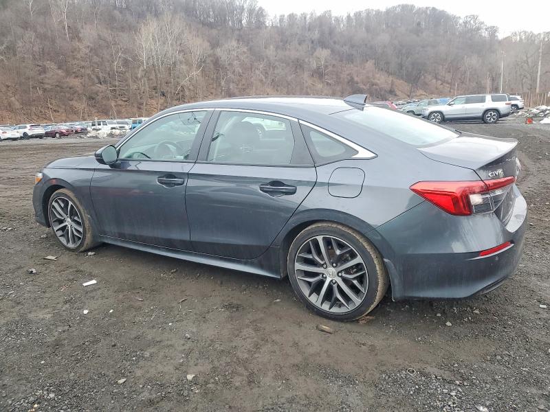 Photo 2 from auction – 2022 HONDA CIVIC with VIN 2HGFE1F97NH320329
