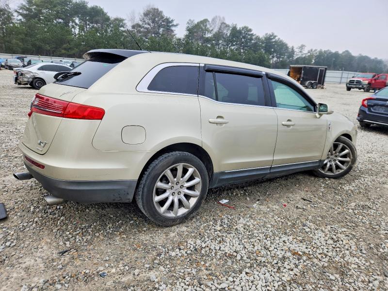 Photo 3 from auction – 2010 LINCOLN MKT with VIN 2LMHJ5AT5ABJ07471