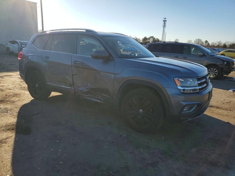 Photo 4 from auction – 2018 VOLKSWAGEN ATLAS SEL with VIN 1V2MR2CA2JC591065