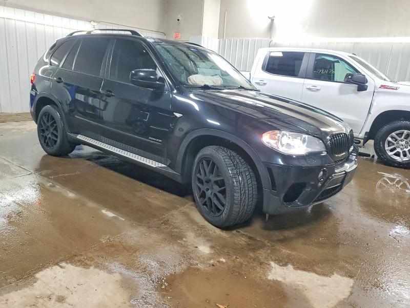 Photo 4 from auction – 2013 BMW X5 XDRIVE3 with VIN 5UXZV4C58D0B12219