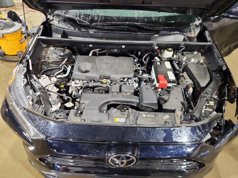 Photo 12 from auction – 2022 TOYOTA RAV4 LE with VIN 2T3F1RFV1NW285759