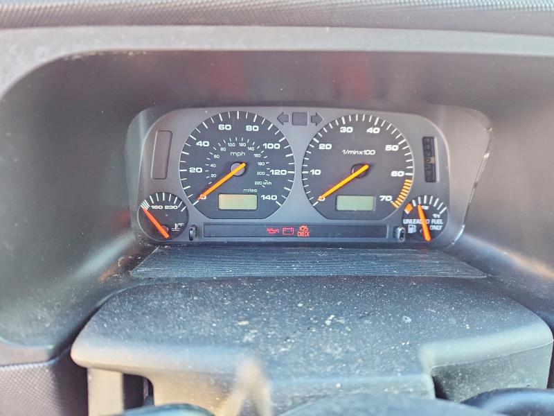 Photo 9 from auction – 2000 VOLKSWAGEN CABRIO with VIN 3VWDC21V9YM806858