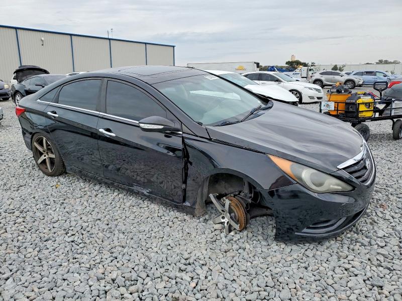Photo 4 from auction – 2011 HYUNDAI SONATA SE with VIN 5NPEC4AC2BH087645