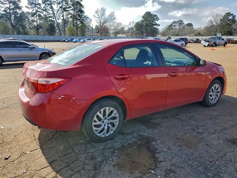 Photo 3 from auction – 2017 TOYOTA COROLLA L with VIN 5YFBURHEXHP702894
