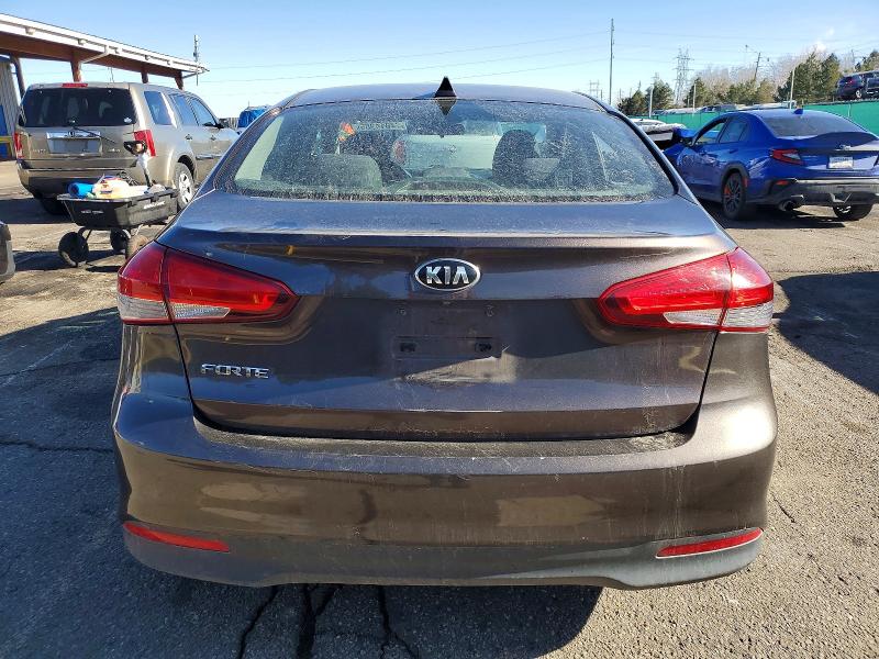 Photo 6 from auction – 2018 KIA FORTE LX with VIN 3KPFL4A76JE194420