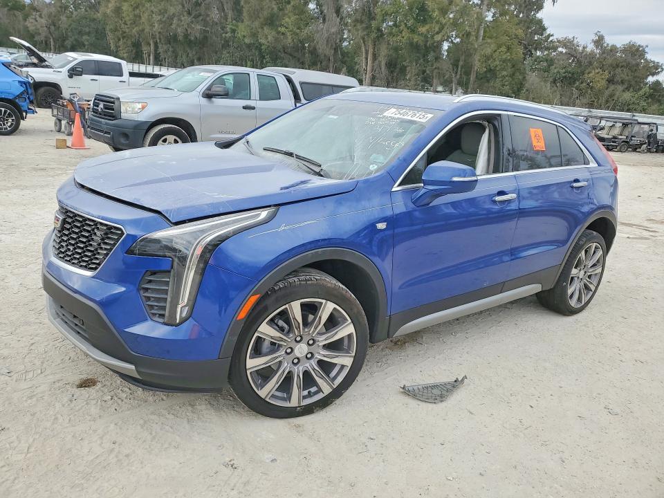 CADILLAC XT4 2022 with VIN 1GYFZCR41NF107323 - Photo from auction