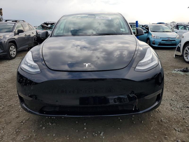 Photo 5 from auction – 2022 TESLA MODEL Y with VIN 7SAYGAEE4NF365737