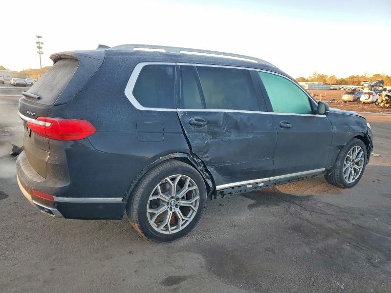 Photo 3 from auction – 2020 BMW X7 XDRIVE4 with VIN 5UXCW2C03L9B98352