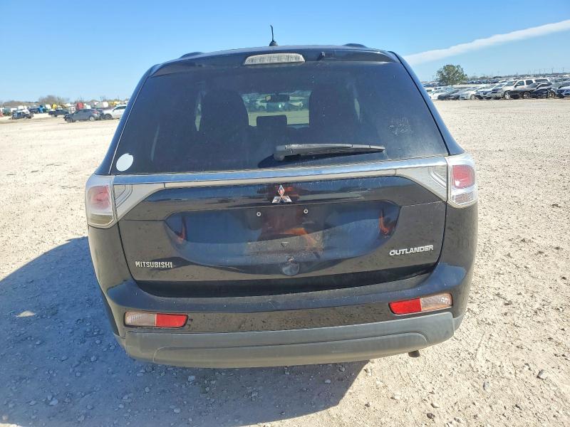 Photo 6 from auction – 2014 MITSUBISHI OUTLANDER with VIN JA4AD2A32EZ015397