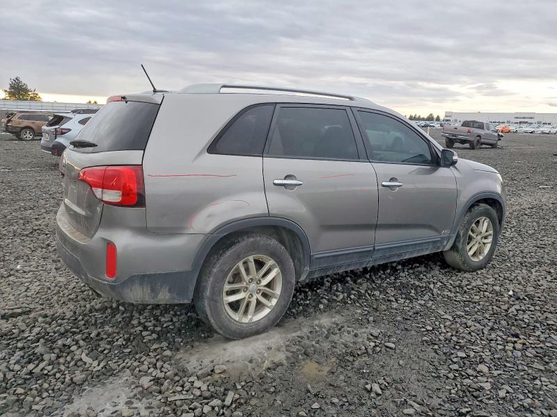 Photo 3 from auction – 2015 KIA SORENTO with VIN 5XYKTDA73FG596517
