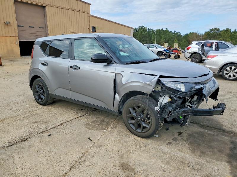 Photo 4 from auction – 2023 KIA SOUL with VIN KNDJ23AUXP7865139
