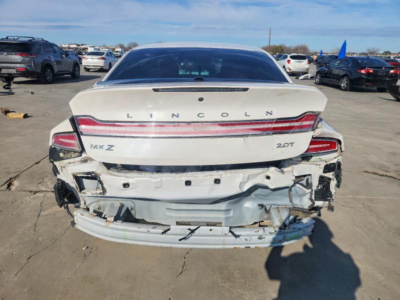 Photo 6 from auction – 2017 LINCOLN MKZ RESERV with VIN 3LN6L5E99HR665797