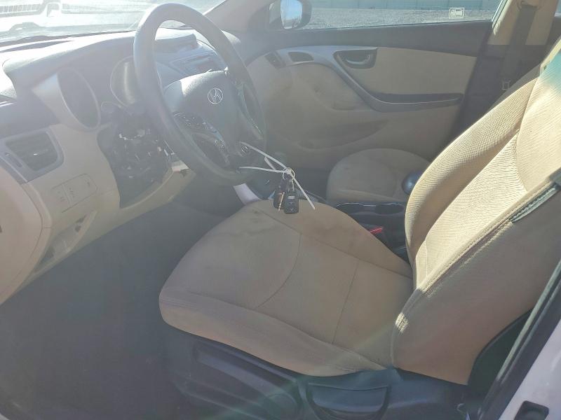 Photo 7 from auction – 2013 HYUNDAI ELANTRA GL with VIN 5NPDH4AE6DH317611
