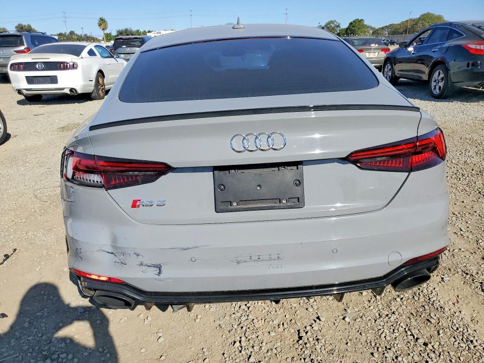 صورة رقم 6 من المزاد - 2019 AUDI RS5 مع VIN WUABWCF5XKA903154