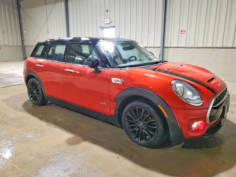 Photo 4 from auction – 2017 MINI CLUBMAN with VIN WMWLU5C59H2E82022