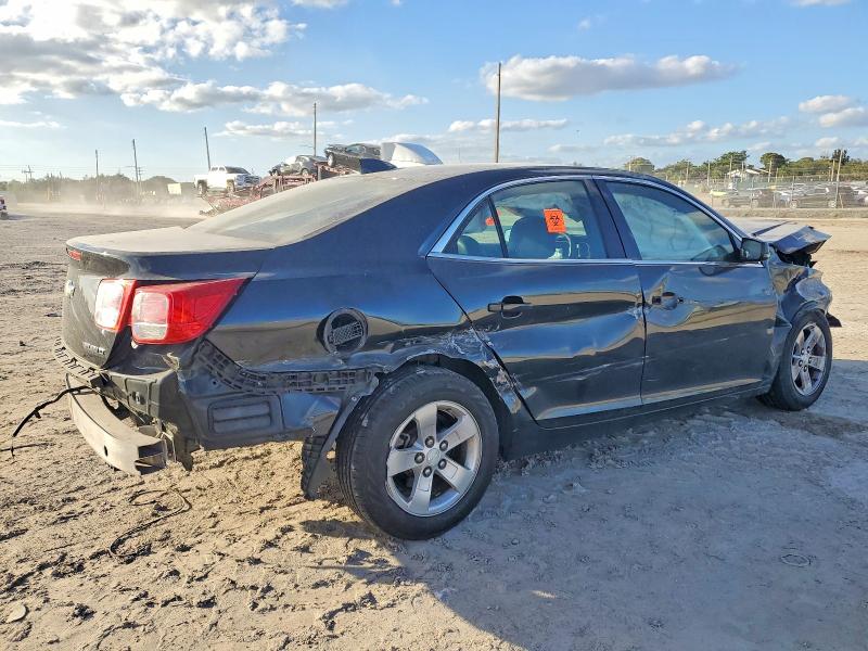 Photo 3 from auction – 2015 CHEVROLET MALIBU with VIN 1G11C5SLXFF308081