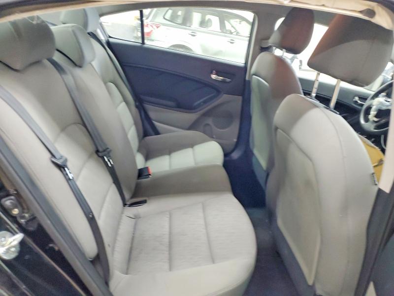 Photo 10 from auction – 2015 KIA FORTE LX with VIN KNAFK4A69F5400937