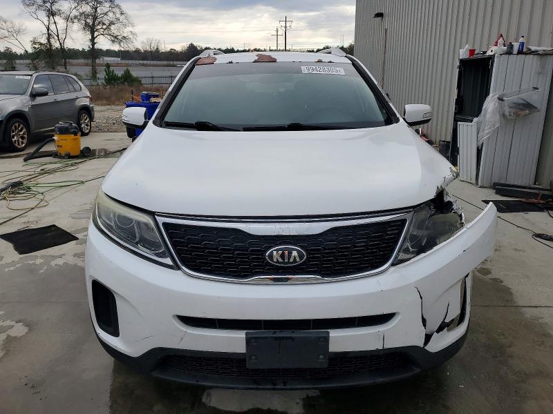 Photo 5 from auction – 2015 KIA SORENTO LX with VIN 5XYKTDA78FG643945