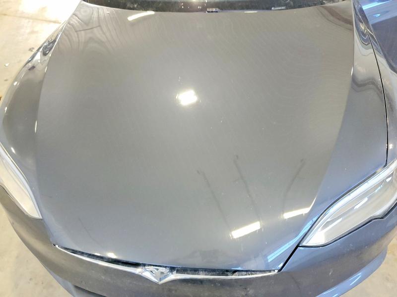 Photo 11 from auction – 2016 TESLA MODEL S with VIN 5YJSA1E49GF149316