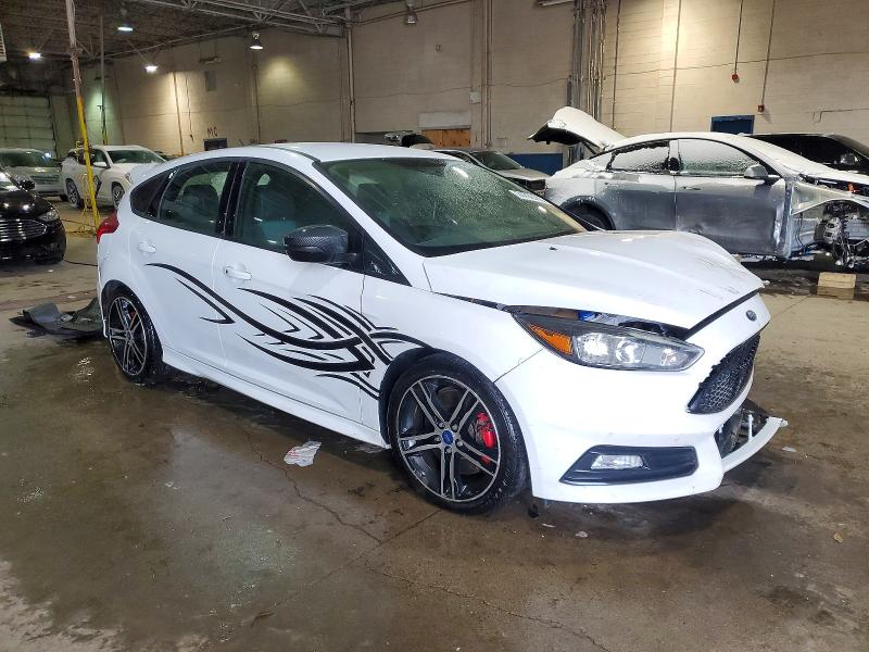Photo 4 from auction – 2017 FORD FOCUS ST with VIN 1FADP3L92HL340842