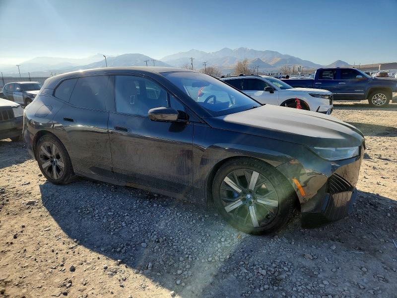 Photo 4 from auction – 2023 BMW IX XDRIVE5 with VIN WB523CF02PCL59041