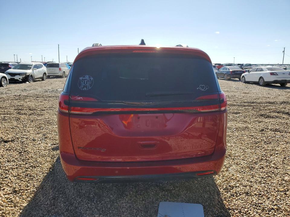 Photo 6 from auction – 2024 CHRYSLER PACIFICA with VIN 2C4RC1BG8RR199803