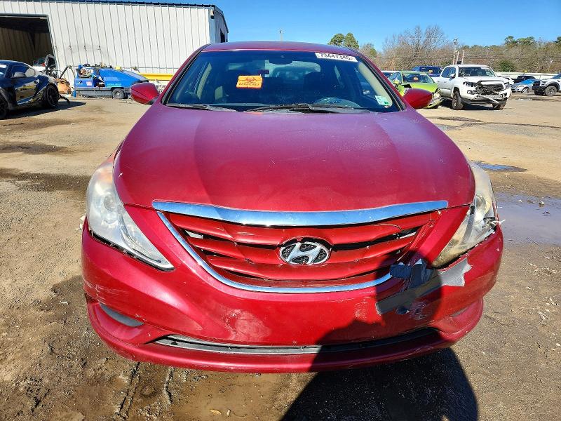 Photo 5 from auction – 2011 HYUNDAI SONATA with VIN 5NPEB4AC6BH199013