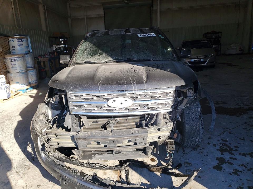 Photo 5 from auction – 2019 FORD EXPLORER with VIN 1FM5K7F89KGA63836