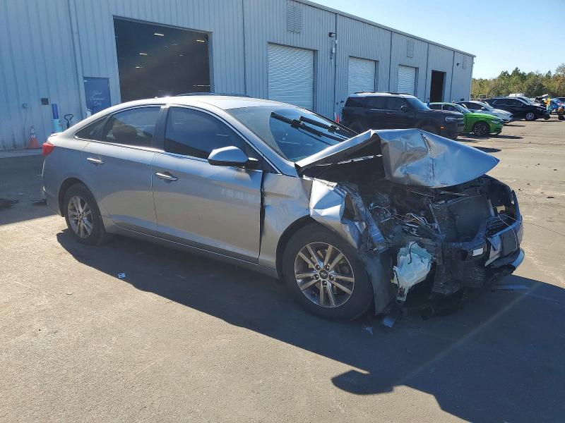 Photo 4 from auction – 2017 HYUNDAI SONATA SE with VIN 5NPE24AF6HH521555