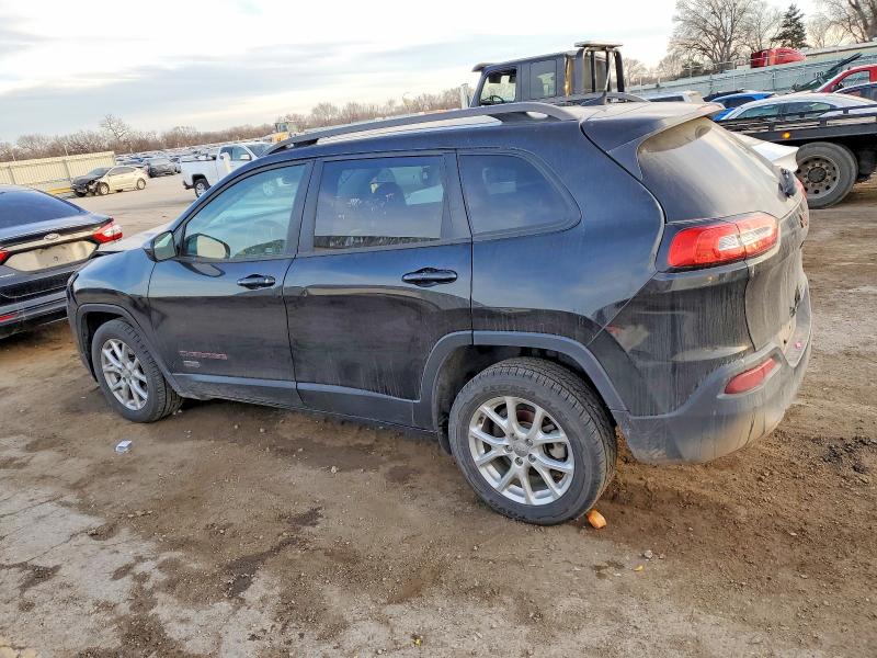 Photo 2 from auction – 2016 JEEP CHEROKEE L with VIN 1C4PJLCB5GW312364