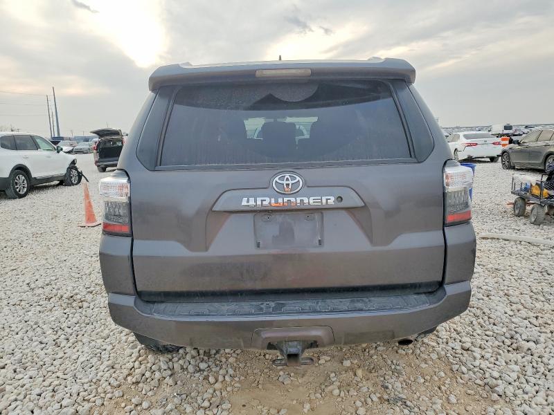 Photo 6 from auction – 2017 TOYOTA 4RUNNER with VIN JTEZU5JR9H5153217