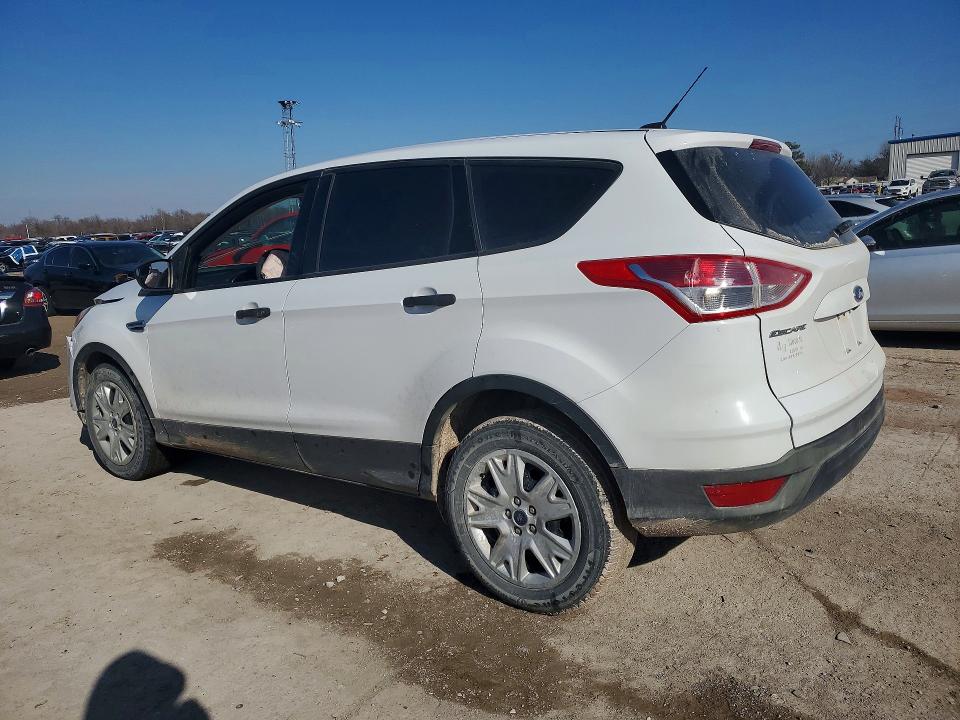 Photo 2 from auction – 2016 FORD ESCAPE with VIN 1FMCU0F71GUB70923