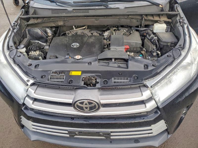Photo 12 from auction – 2019 TOYOTA HIGHLANDER with VIN 5TDJZRFH3KS603150