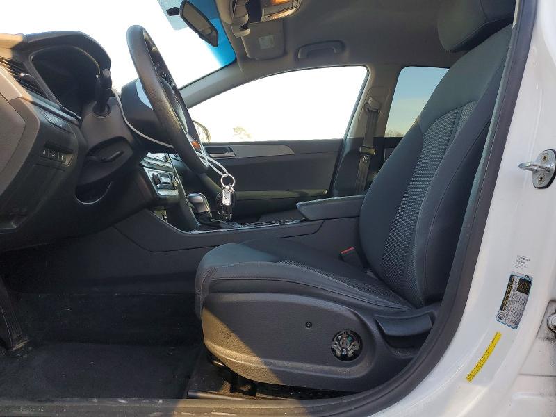 Photo 7 from auction – 2018 HYUNDAI SONATA SE with VIN 5NPE24AF8JH653870