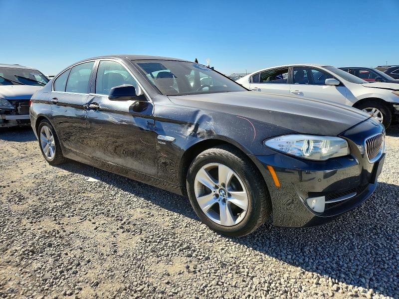 Photo 4 from auction – 2012 BMW 528 XI with VIN WBAXH5C53CDW04146