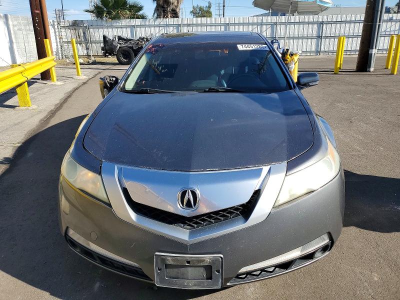 Photo 5 from auction – 2010 ACURA TL with VIN 19UUA8F51AA003311