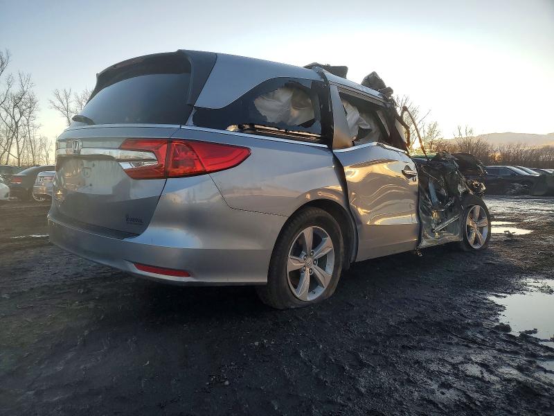 Photo 3 from auction – 2018 HONDA ODYSSEY with VIN 5FNRL6H79JB093459