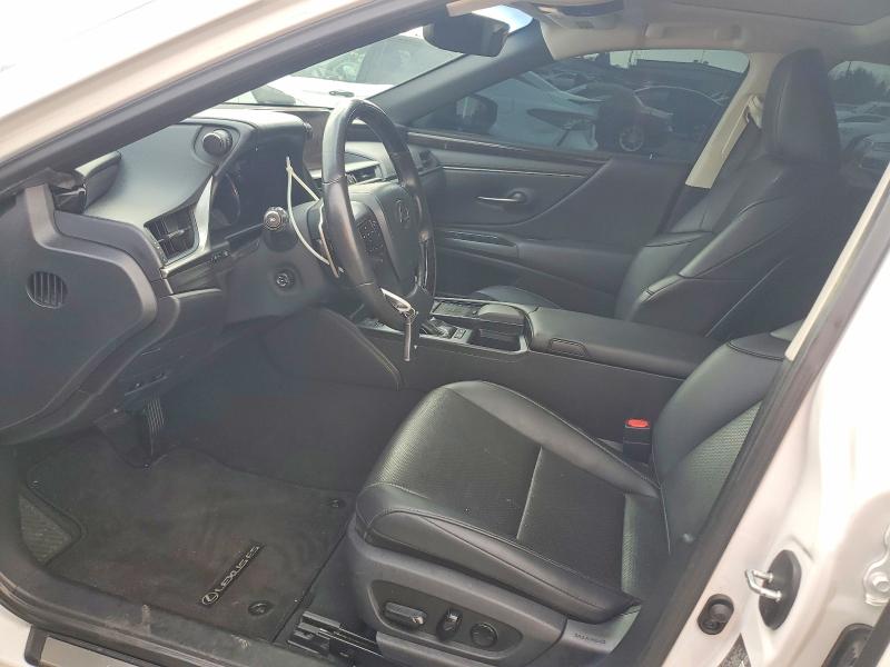 Photo 7 from auction – 2019 LEXUS ES with VIN 58AB21B15KU001126
