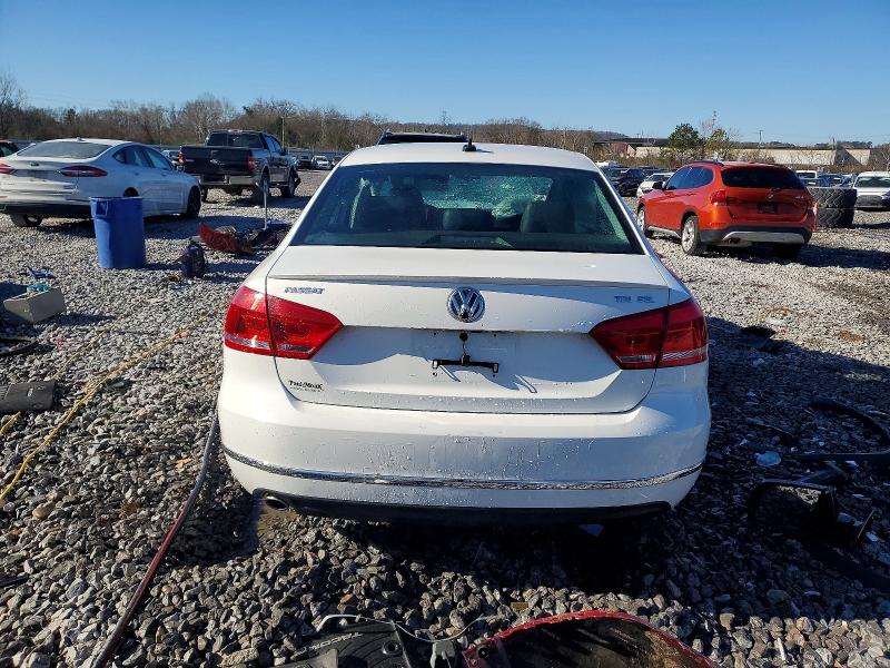 Photo 6 from auction – 2015 VOLKSWAGEN PASSAT SEL with VIN 1VWCV7A32FC001784